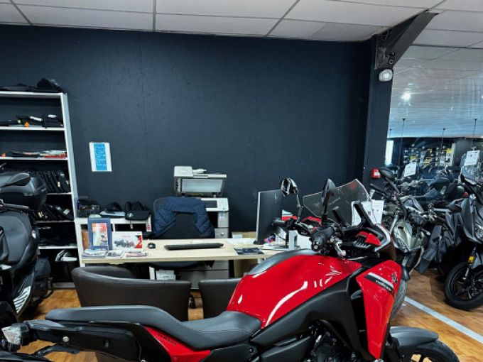 YAMAHA TRACER 7 4