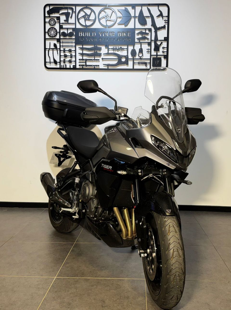 TRIUMPH TIGER 800 4