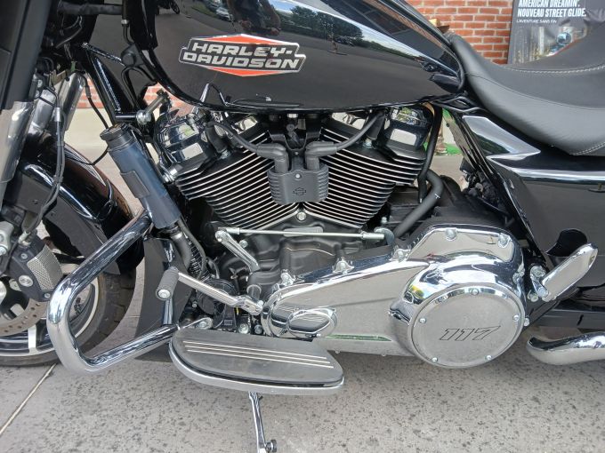 HARLEY-DAVIDSON TOURING STREET GLIDE 1923 4