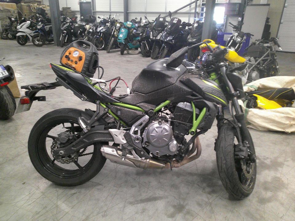 KAWASAKI Z650 - Z650 4