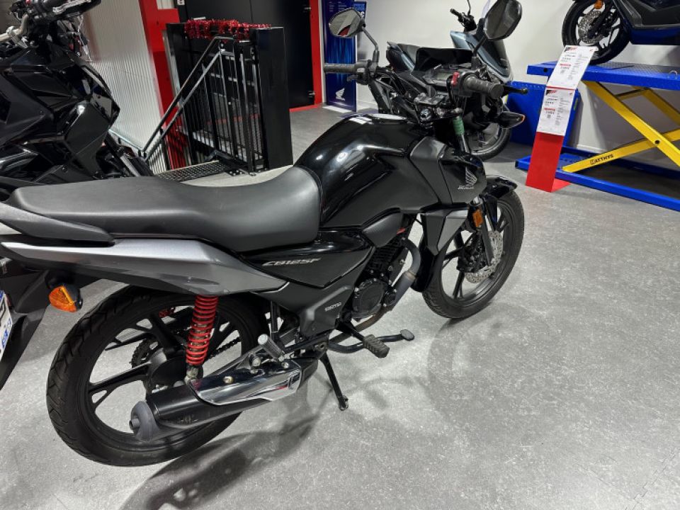 HONDA CBF 125 4