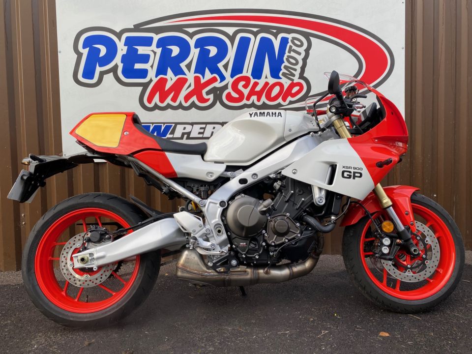 YAMAHA XSR 900 GP 35KW 4