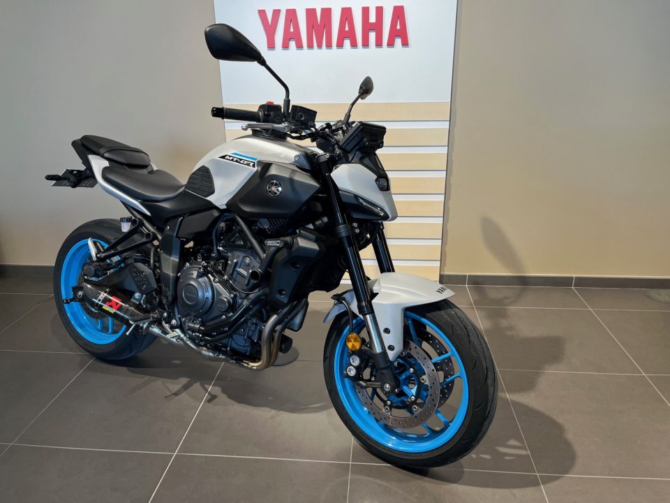 YAMAHA MT-07 (47.5CV) 4