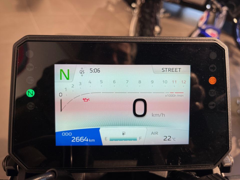 YAMAHA MT-07 (47.5CV) 4