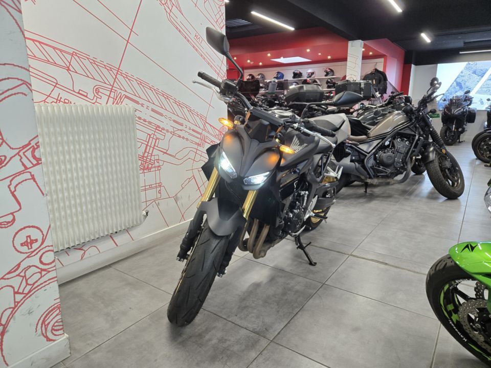 HONDA CB 1000 Hornet 4