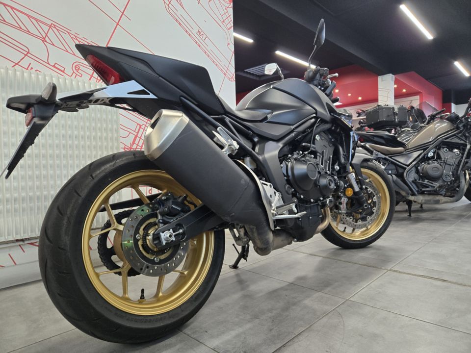 HONDA CB 1000 Hornet 4