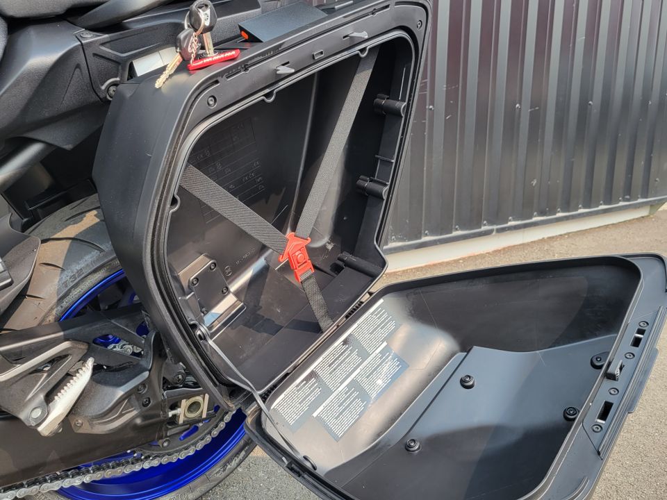 YAMAHA TRACER 9 GT + 4