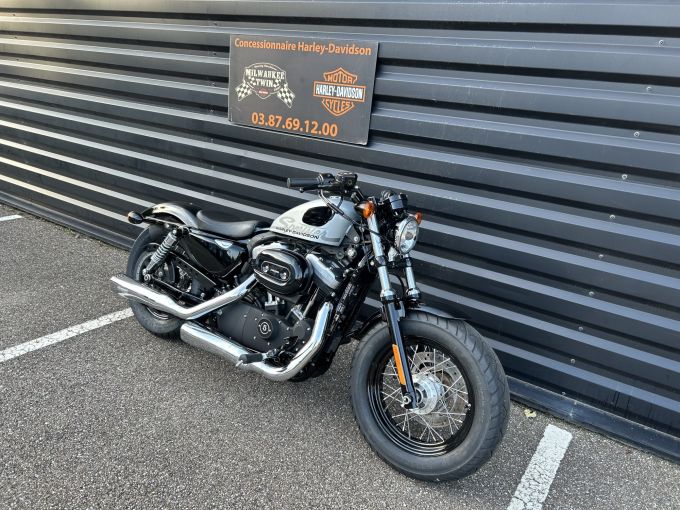 HARLEY-DAVIDSON SPORTSTER FORTY-EIGHT 1200 4