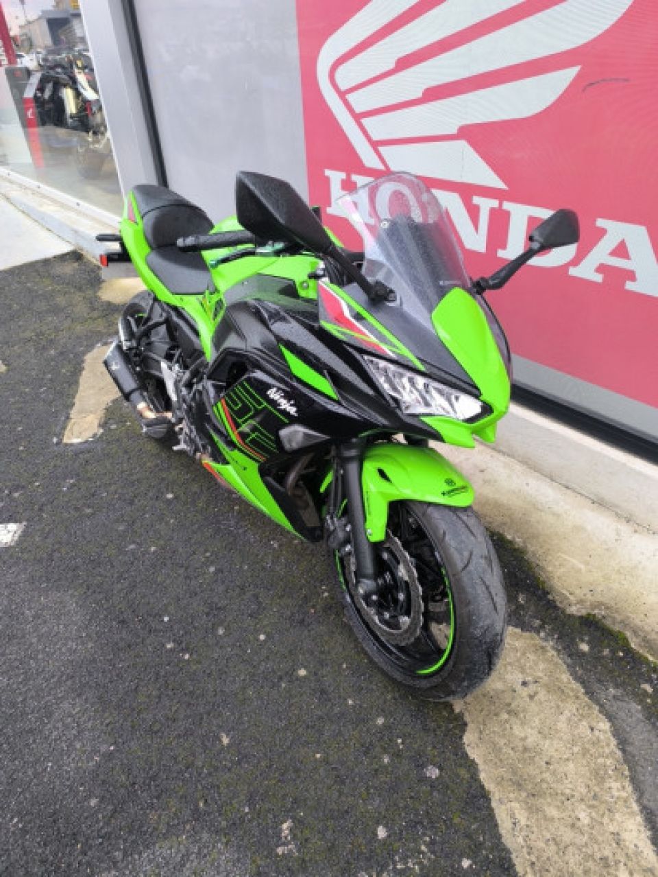 KAWASAKI NINJA 650 4