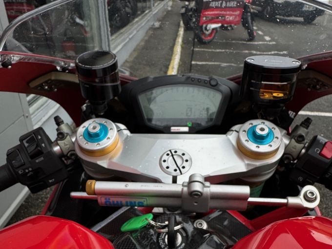 DUCATI 1198 SP 4