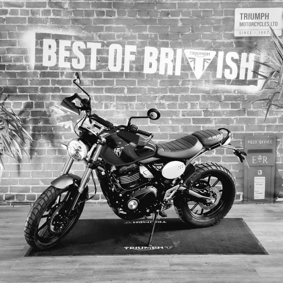 TRIUMPH Scrambler 400 X 4