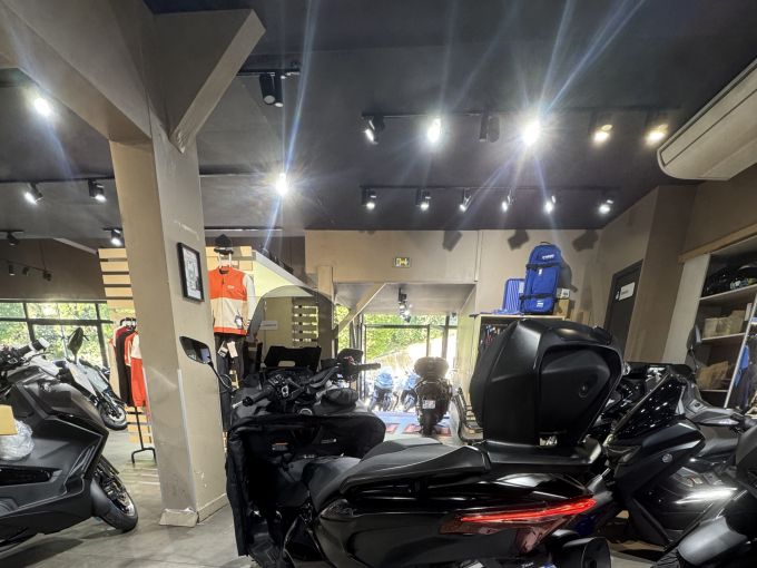 YAMAHA XP T-MAX 560 TECH MAX 4