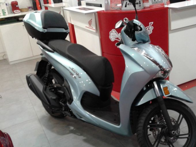 HONDA SH350i 4