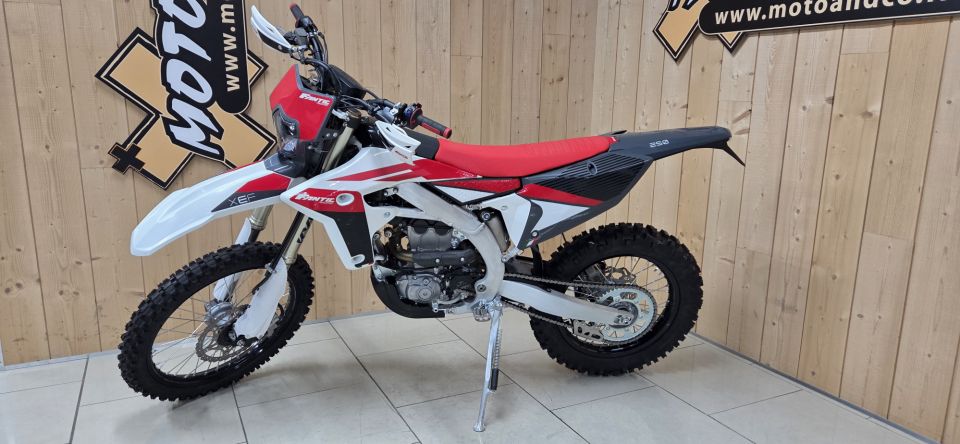 FANTIC XEF 250 ENDURO 4