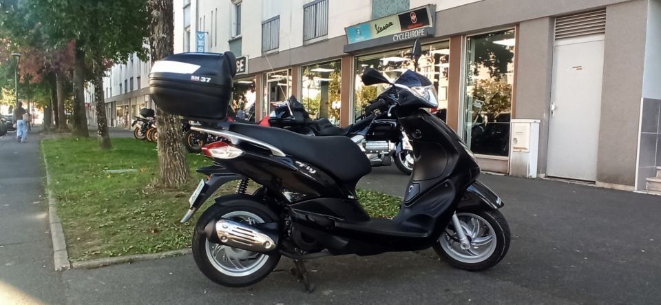 PIAGGIO FLY 125 4