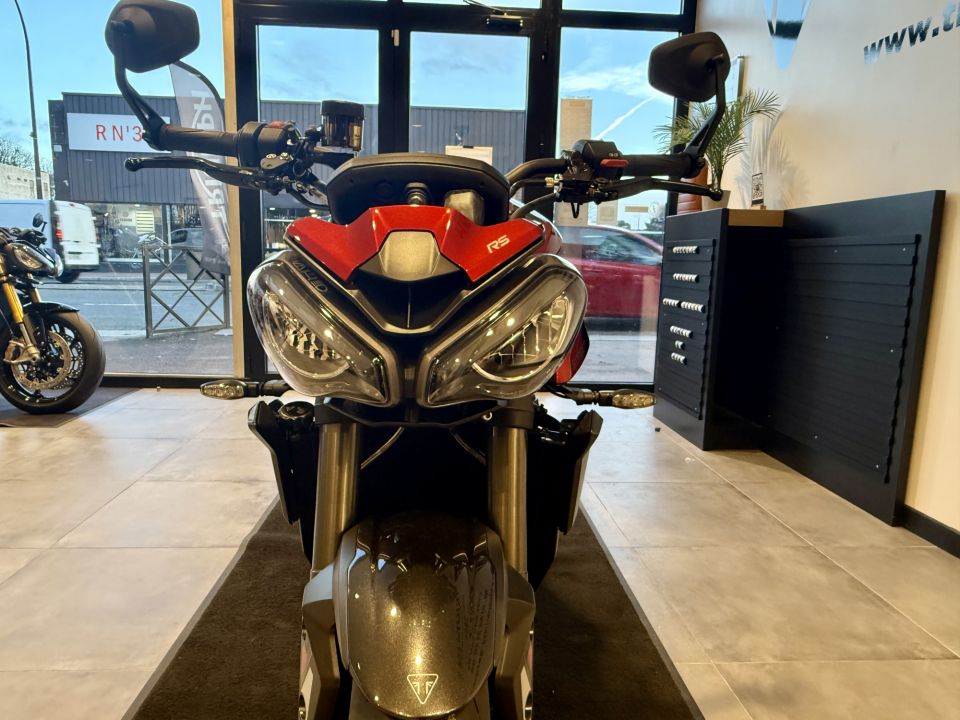 TRIUMPH STREET TRIPLE 765 RS 4