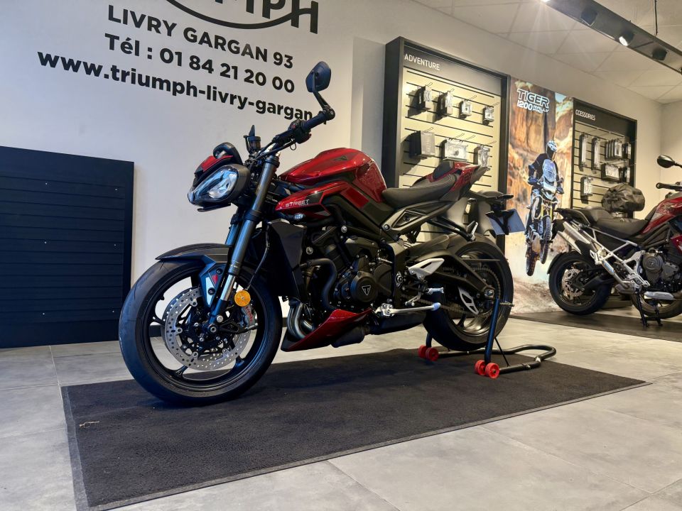 TRIUMPH STREET TRIPLE 765 RS 4