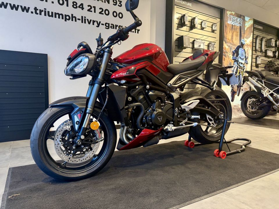 TRIUMPH STREET TRIPLE 765 RS 4