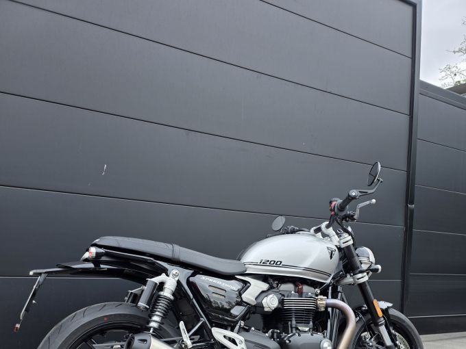 TRIUMPH SPEED TWIN 1200 4