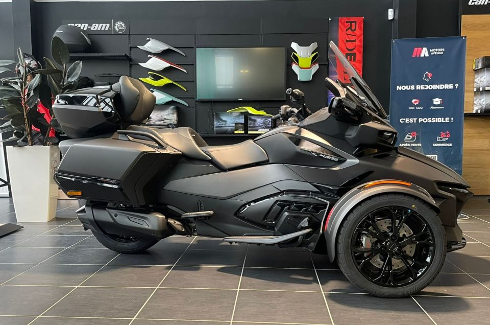CAN-AM SPYDER RT 4