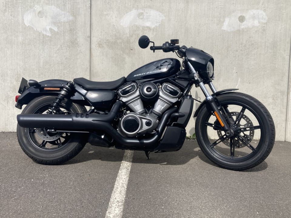HARLEY-DAVIDSON SPORTSTER NIGHTSTER 975 4