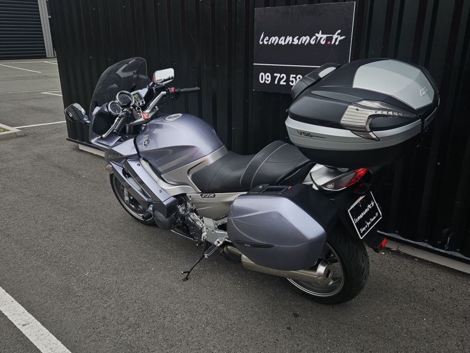 YAMAHA FJR 1300 4