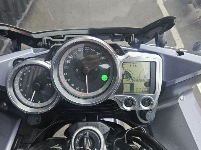 YAMAHA FJR 1300 4