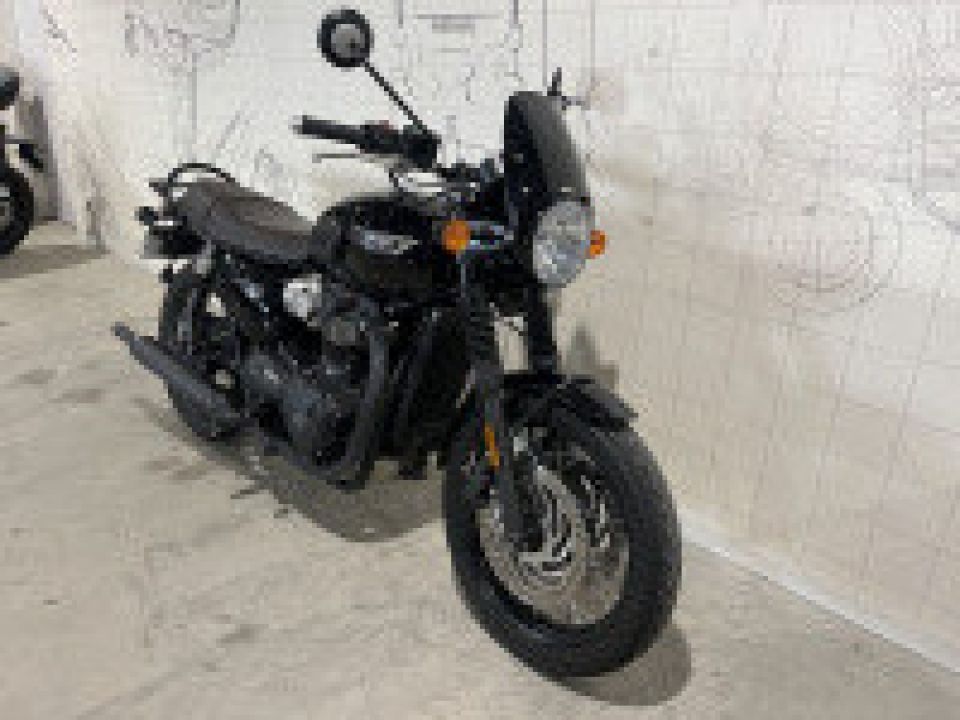 TRIUMPH BONNEVILLE T120 BLACK 1200 4