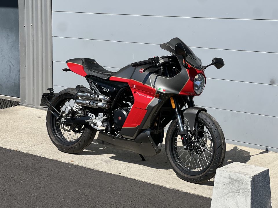 FB MONDIAL PAGANI 300 4