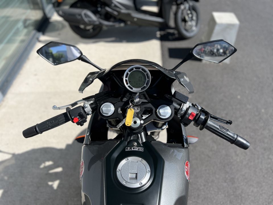 FB MONDIAL PAGANI 300 4