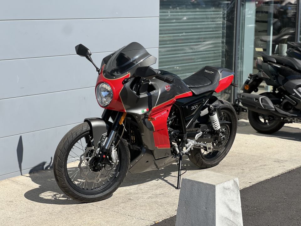 FB MONDIAL PAGANI 300 4