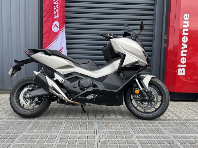 HONDA NSS FORZA 750 4