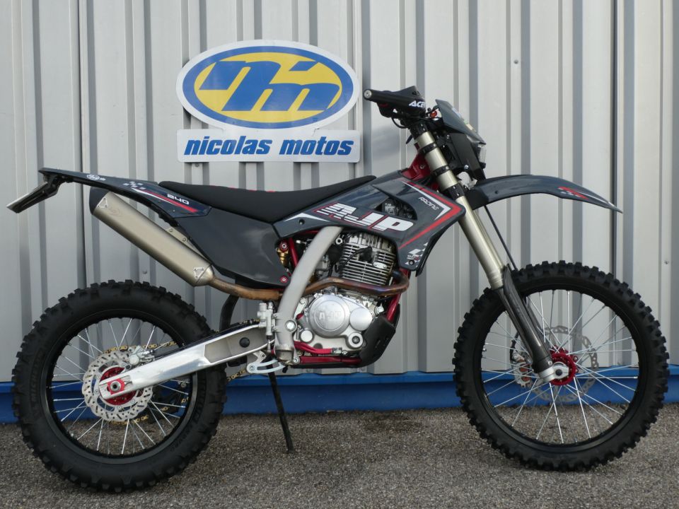 AJP 240 SPR EXTREME 4