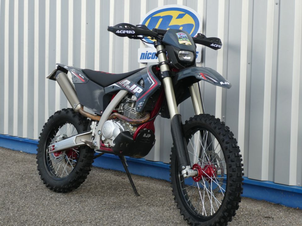 AJP 240 SPR EXTREME 4