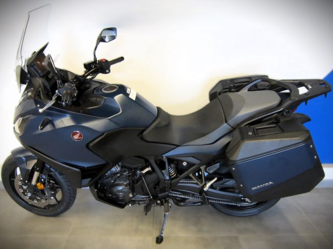 HONDA NT 1100 4