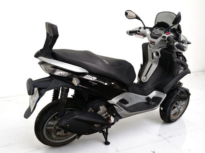 PIAGGIO MP3 300LT YOURBAN 4