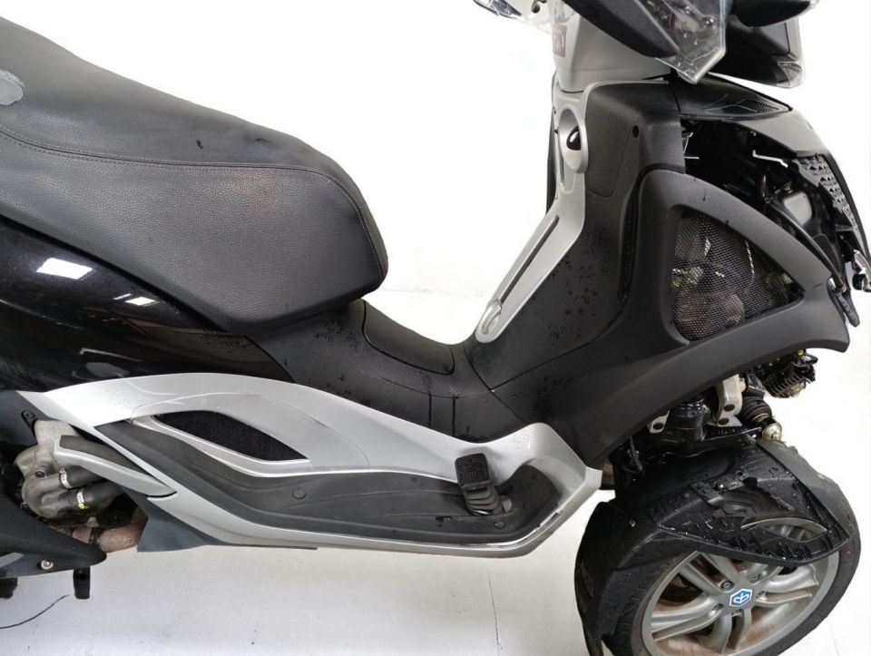 PIAGGIO MP3 300LT YOURBAN 4