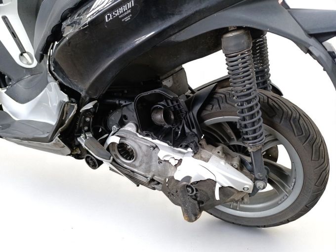 PIAGGIO MP3 300LT YOURBAN 4