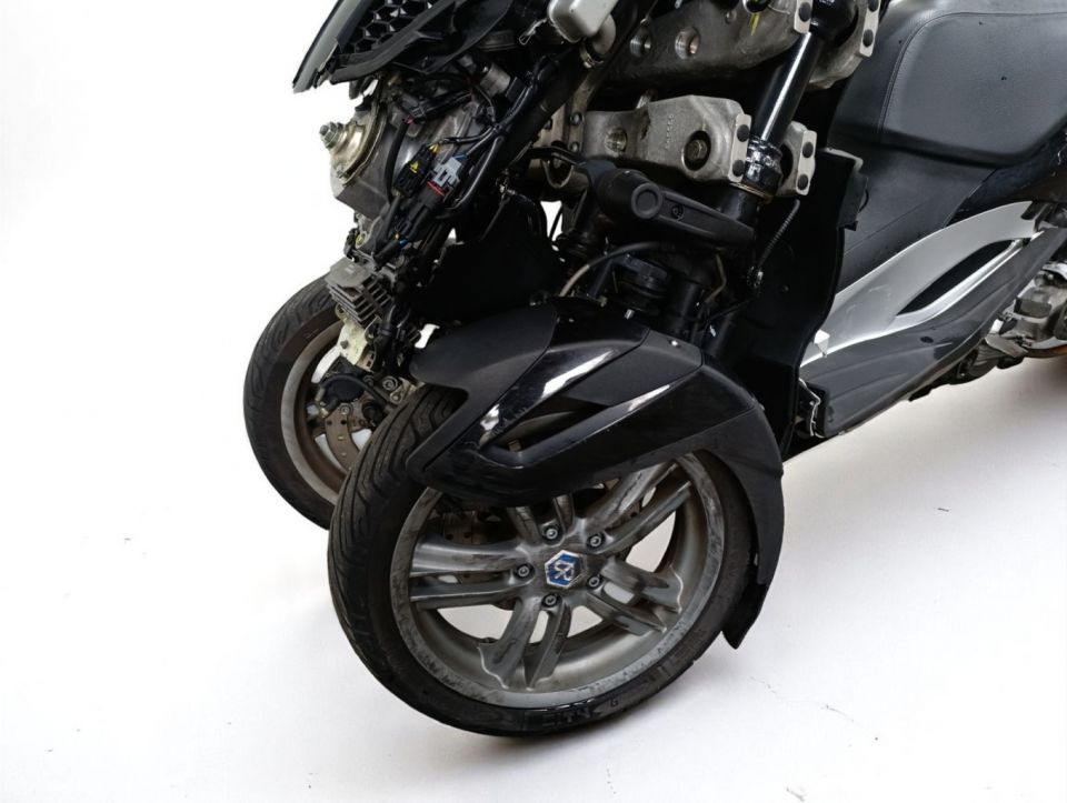 PIAGGIO MP3 300LT YOURBAN 4