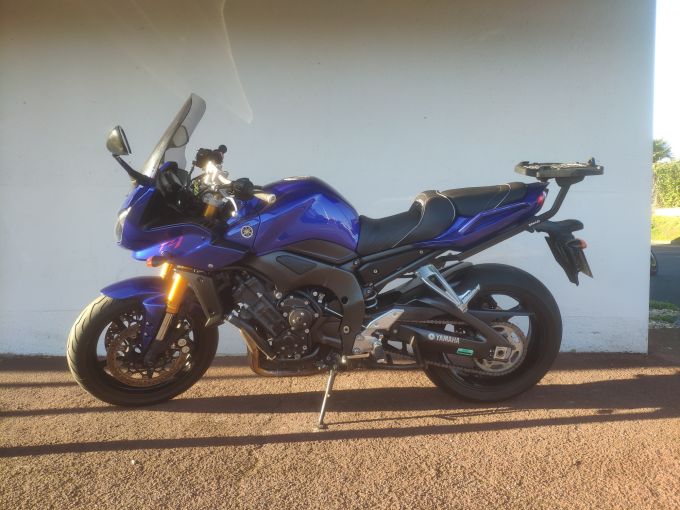 YAMAHA FZ1 FAZER 4