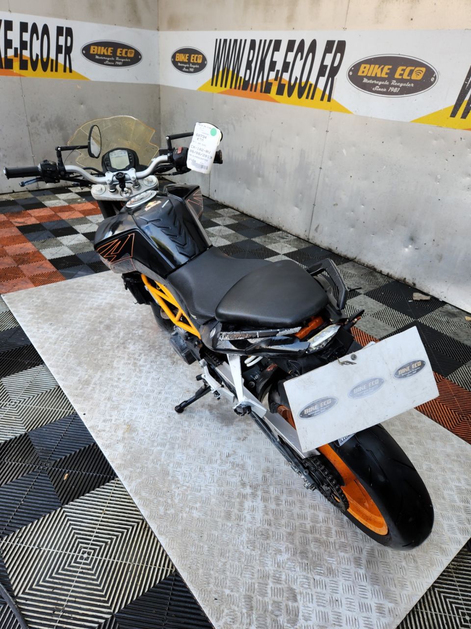 KTM 390 DUKE 4
