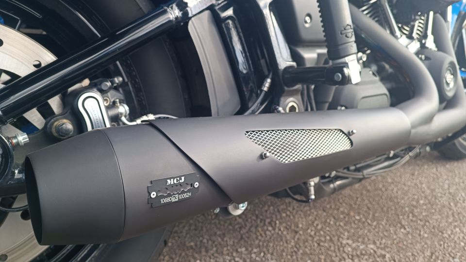 HARLEY-DAVIDSON SOFTAIL STREET BOB 1868 4