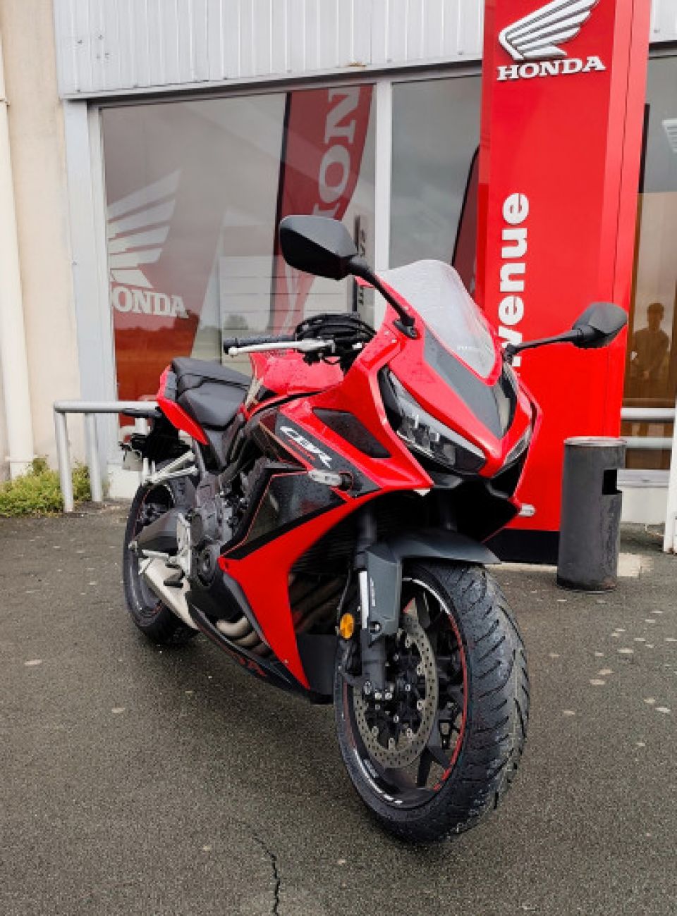HONDA CBR650R 4