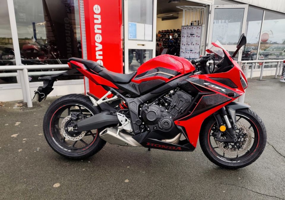 HONDA CBR650R 4