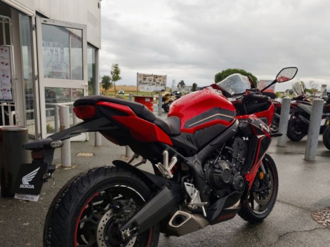 HONDA CBR650R 4