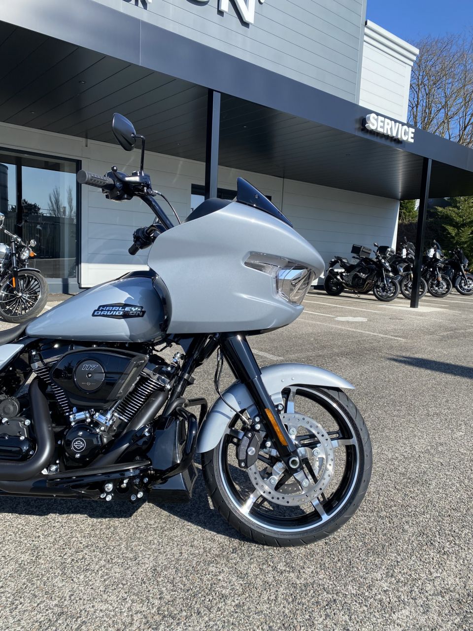 HARLEY-DAVIDSON TOURING ROAD GLIDE 1923 4
