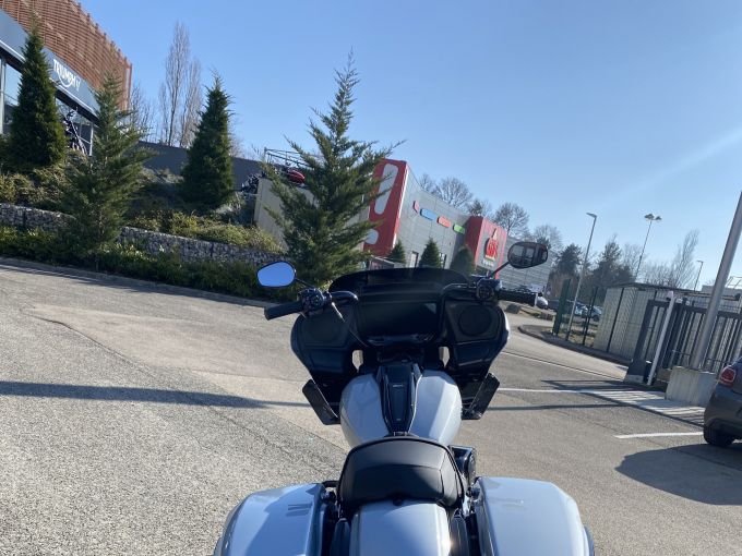 HARLEY-DAVIDSON TOURING ROAD GLIDE 1923 4