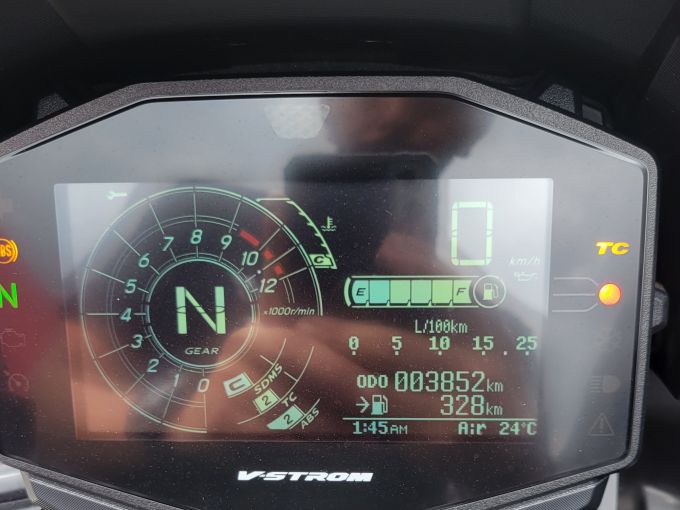SUZUKI DL V-STROM 1050 4