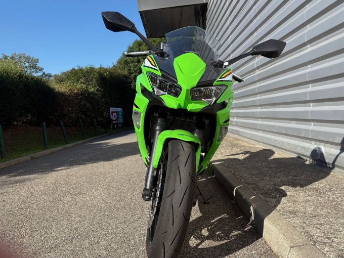 KAWASAKI NINJA 650 4
