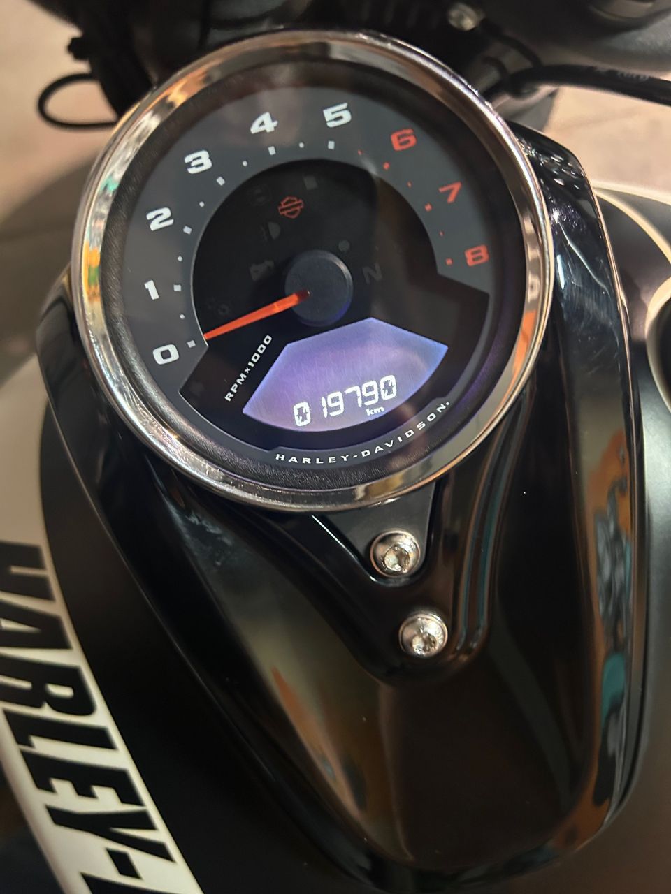 HARLEY-DAVIDSON SOFTAIL FAT BOB 1868 4